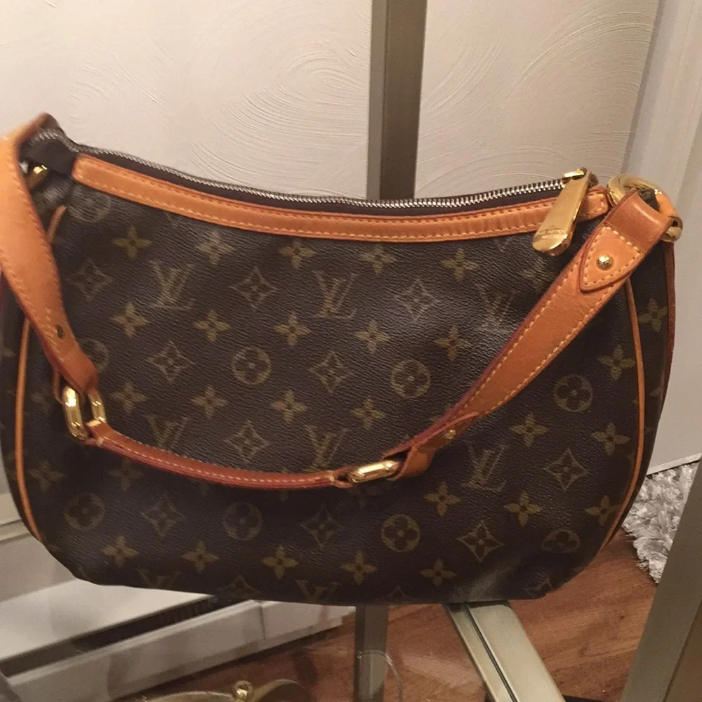 Authentic Louis Vuitton bag, Tulum pm model - Picture 2 of 8